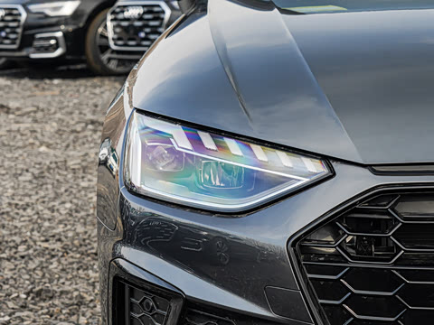 2026�� 200���������� 40 TFSI ����������