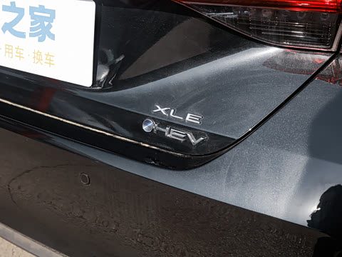 2026�� ˫�� 2.5L XLE����