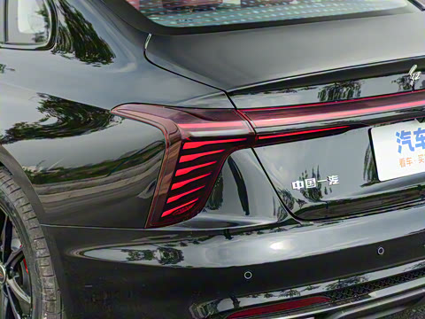 2025�� 2.0T �Զ���Ӱ200���������