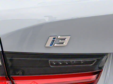 2026�� eDrive 40 L ��ҹ��װ