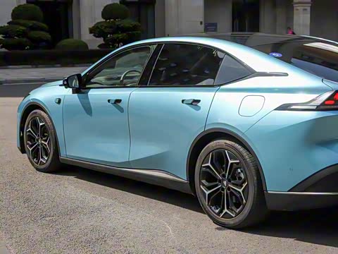 2026�� 240Ultra��ΪǬ��ADS SE��