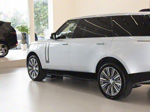 2025�� 3.0 L6 400PS �����ӳ���