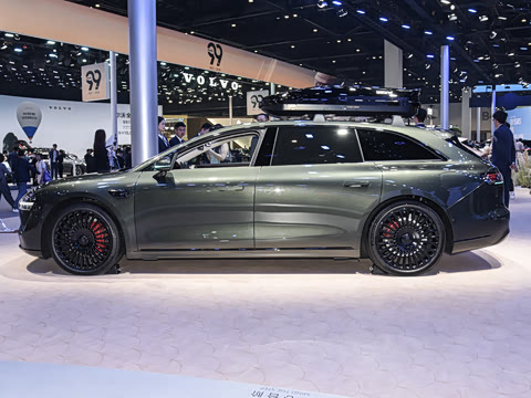 2025�� ���� Ultra�������� (896�߼����״