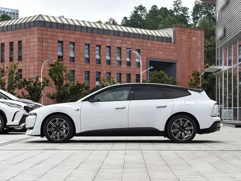 2026�� �ȷ�quattro��