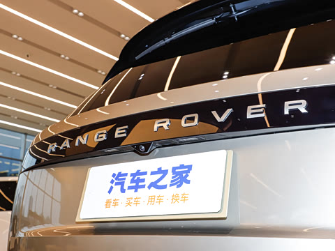 2026�� 3.0 L6 400PS AB�����