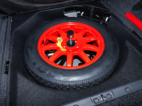 2026�� 3.0 L6 400PS AB�����