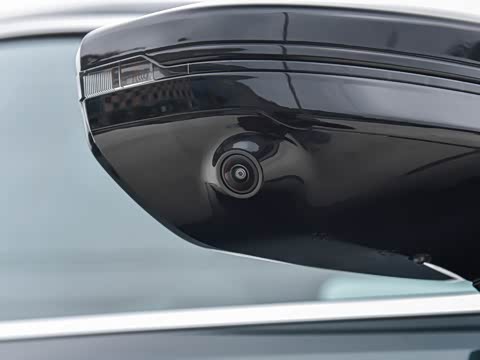 2026�� 225km EM-i Զ�����ǺӰ�