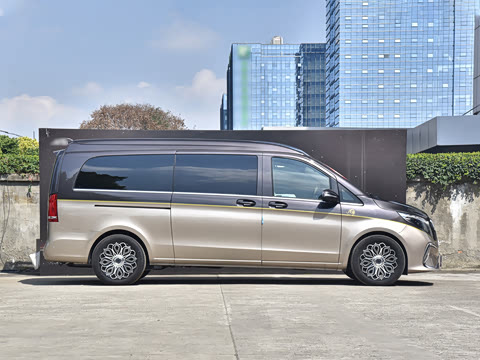 2023�� ��ʨϵ�� 2.0T �� 7��