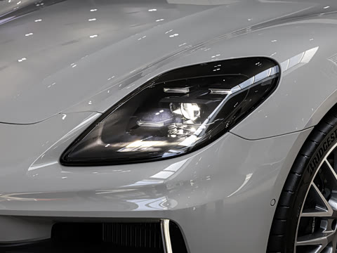 2026�� Panamera ������ 2.9T