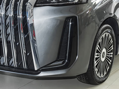 2026�� ���̰� 230����� 7��