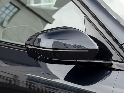 2026�� xDrive30L ������ M�˶���ҹ��װ