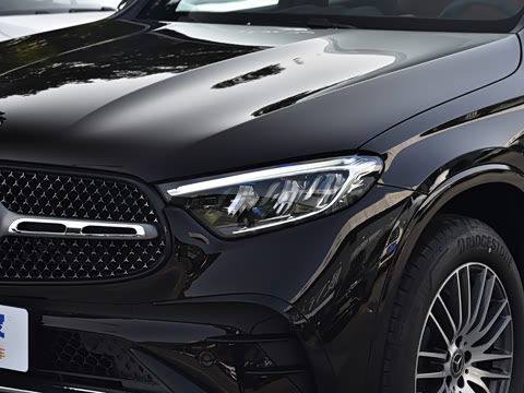 2026�� GLC 300 L 4MATIC ������ 5��