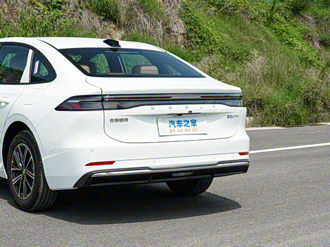 2025�� EM-i 70km ������