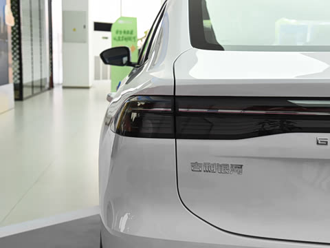 2026�� EV 550km ������