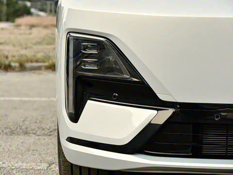 2025�� �Ŀ� ����Max