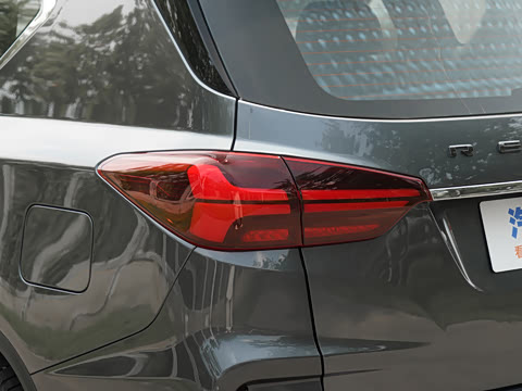 2025�� 2.2T  ������Խ�� 5�� ����