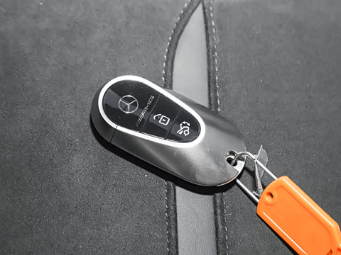 2025�� AMG C 43 4MATIC