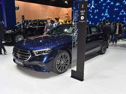 2026�� E 300 L �����