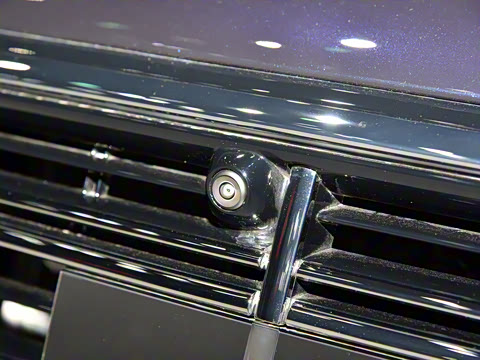 2026�� E 300 L ������