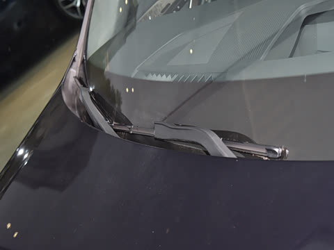 2026�� �Ŀ� 530Li ������ M�˶���װ