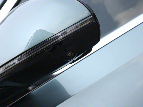 2025�� �Ŀ� E 260 L �˶���