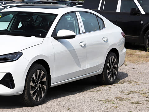 2026�� S 300TSI ������