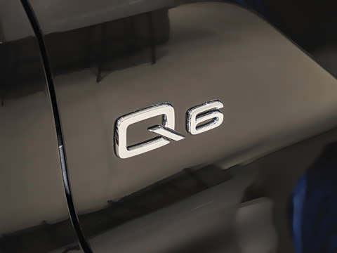 2026�� 40 TFSI quattro ����� ������װ 7��