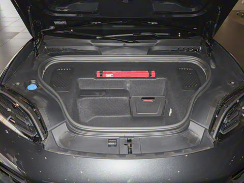 2026�� Macan ��������