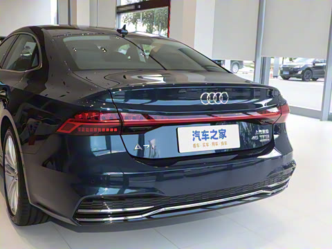 2025�� 45 TFSI quattro ������