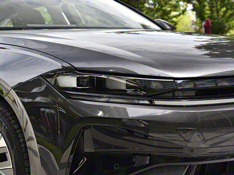 2026�� L 300TSI DSG ������