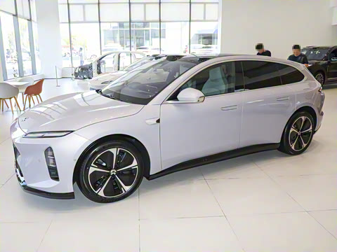 2025�� 100kWh Touring