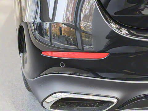 2026�� E 300 ʱ�����˶���