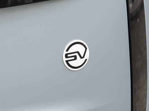2026�� 4.4 V8 SV����� ����
