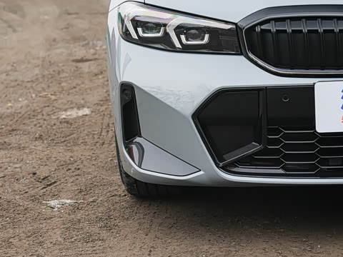 2026�� 330Li M�˶���ҹ��װ