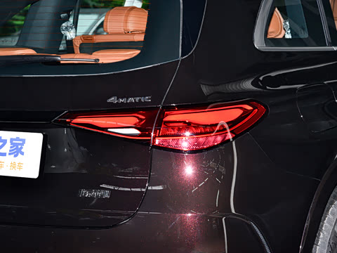 2026�� GLC 300 L 4MATIC ������ 7��