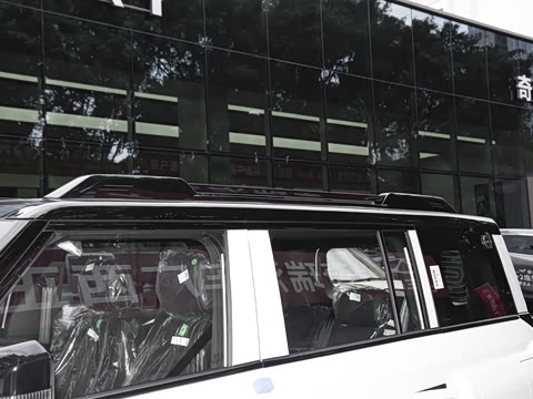 2025�� 215Զ�а�