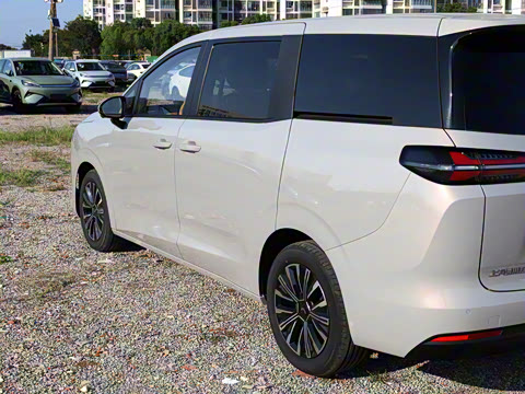 2025�� 1.5T CVT ��Ӣ��