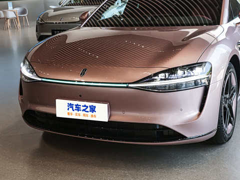 2025�� ���� Ultra�������� (896�߼����״