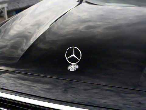 2026�� E 300 L �����