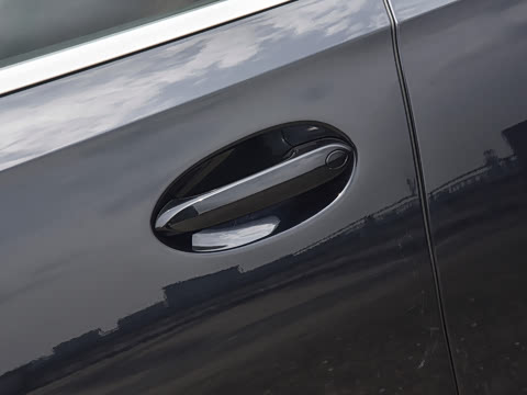 2026�� xDrive40i M�˶���װ
