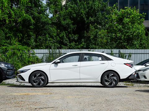 2026�� 1.5L CVT LUX����