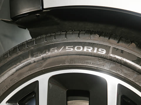 2025�� 705km Max