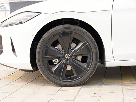 2026�� ���L GTS 380TSI ����������