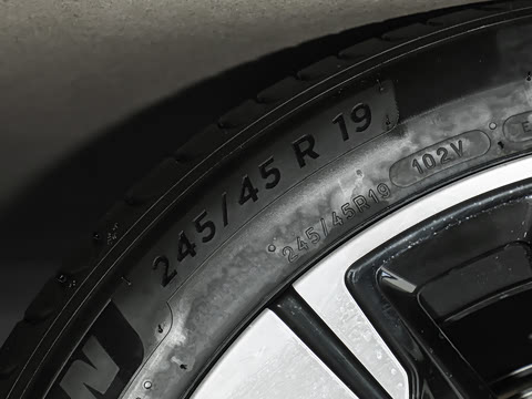 2025�� 100kWh Touring