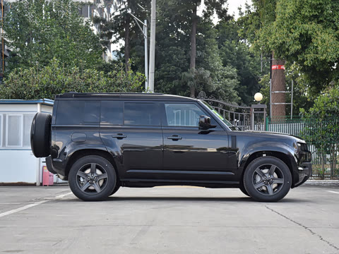 2026�� 110 3.0T P400 X-Dynamic SE