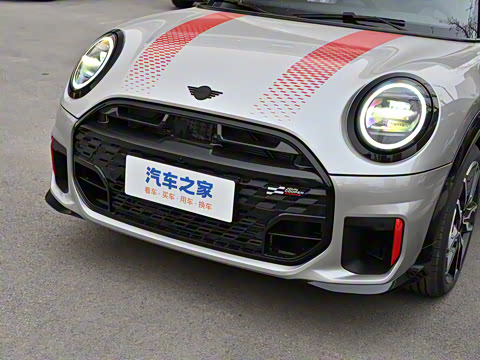 2025�� JOHN COOPER WORKS CABRIO