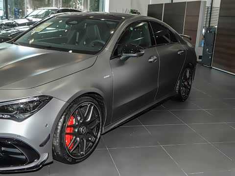 2025�� AMG CLA 45 S 4MATIC+
