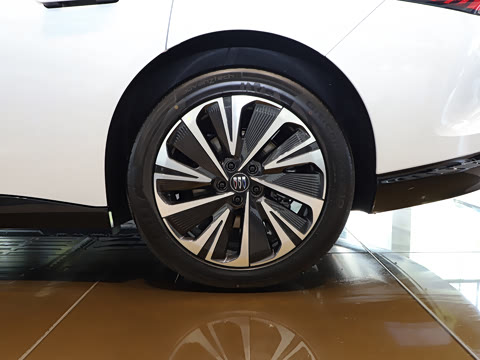 2025�� ������