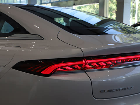 2025�� ������