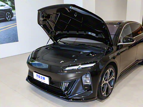 2025�� 100kWh Touring